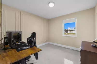 10750 SW 43rd Ln, Miami, FL 33165 - Photo 16