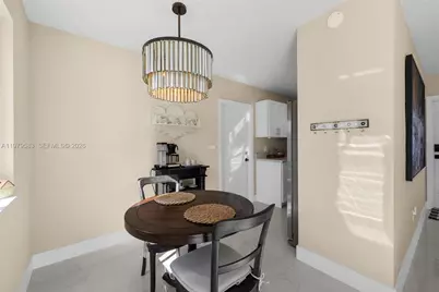 10750 SW 43rd Ln, Miami, FL 33165 - Photo 4