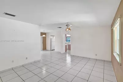 19830 SW 92nd Ave, Cutler Bay, FL 33157 - Photo 6