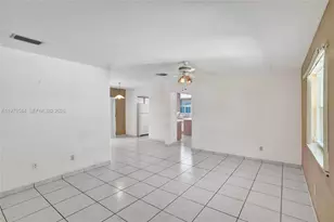 19830 SW 92nd Ave, Cutler Bay, FL 33157 - Photo 6