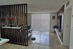 8405 NW 8th St, Miami, FL 33126 - Photo 8