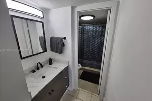 8405 NW 8th St, Miami, FL 33126 - Photo 14