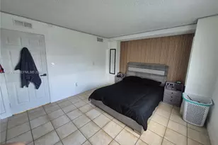 8405 NW 8th St, Miami, FL 33126 - Photo 12