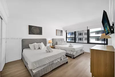 5225 Collins Ave #1214, Miami Beach, FL 33140 - Photo 18