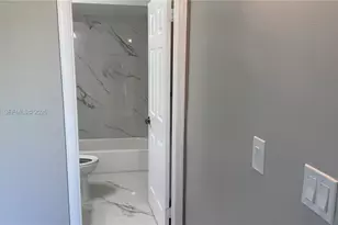 220 NW 12th St, Pompano Beach, FL 33060 - Photo 16