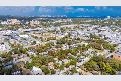 98 NE 70th St, Miami, FL 33138 - Photo 20