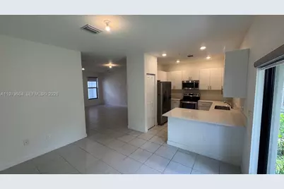 227 SW 159th Ter #227, Pembroke Pines, FL 33027 - Photo 6
