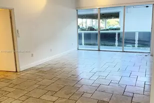 20505 E Country Club Dr, Aventura, FL 33180 - Photo 4