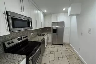 20505 E Country Club Dr, Aventura, FL 33180 - Photo 1