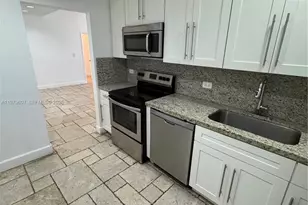 20505 E Country Club Dr, Aventura, FL 33180 - Photo 2