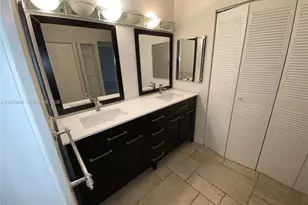 20505 E Country Club Dr, Aventura, FL 33180 - Photo 8