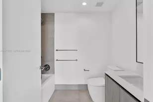 9201 E Bay Harbor Dr, Bay Harbor Islands, FL 33154 - Photo 32