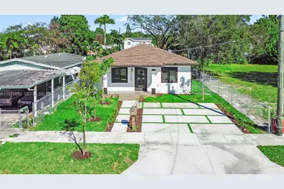 1735 NW 84th St, Miami, FL 33147 - Photo 2
