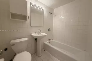 2445 Lake Pancoast Dr, Miami Beach, FL 33140 - Photo 22