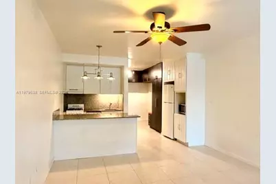 2445 Lake Pancoast Dr #7, Miami Beach, FL 33140 - Photo 12