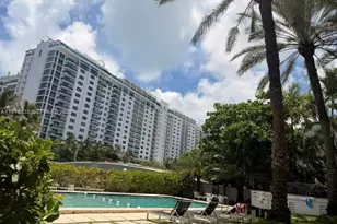 2445 Lake Pancoast Dr, Miami Beach, FL 33140 - Photo 28