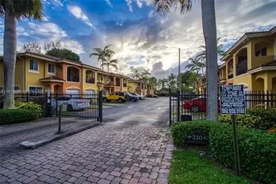 330 SW 2nd Ave #12, Hallandale Beach, FL 33009 - Photo 2