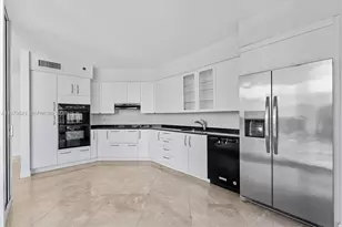 19111 Collins Ave, Sunny Isles Beach, FL 33160 - Photo 14