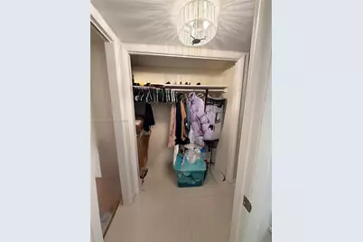 6039 Collins Ave #635, Miami Beach, FL 33140 - Photo 12