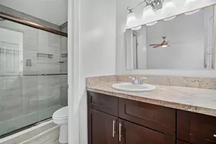 1451 NW 92nd Ave, Pembroke Pines, FL 33024 - Photo 38