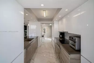 2000 Towerside Ter #PH2, Miami, FL 33138 - Photo 10