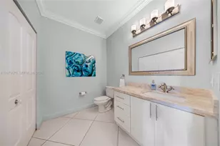 10917 NW 59th St, Doral, FL 33178 - Photo 14