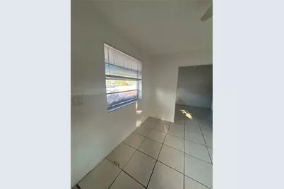 1045 N Andrews Ave #5, Fort Lauderdale, FL 33311 - Photo 8