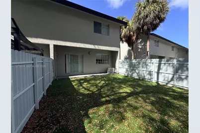 11810 NE 19th Dr #7, North Miami, FL 33181 - Photo 14