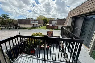 8209 SW 23rd Ct, North Lauderdale, FL 33068 - Photo 4