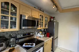 8209 SW 23rd Ct, North Lauderdale, FL 33068 - Photo 24