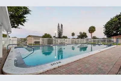 5102 NW 53rd St, Tamarac, FL 33319 - Photo 32