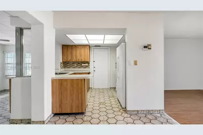 5102 NW 53rd St, Tamarac, FL 33319 - Photo 10