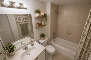11040 SW 196th St, Cutler Bay, FL 33157 - Photo 6