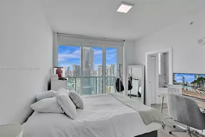 31 SE 5th St #4112, Miami, FL 33131 - Photo 44