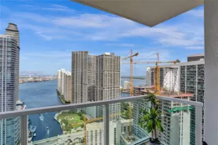 31 SE 5th St, Miami, FL 33131 - Photo 26