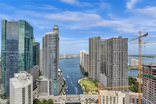 31 SE 5th St, Miami, FL 33131 - Photo 30