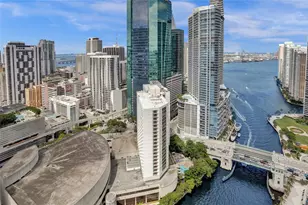31 SE 5th St, Miami, FL 33131 - Photo 36
