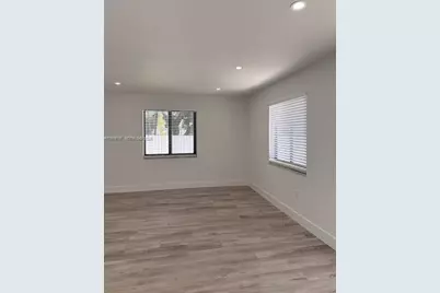 3609 SW 27th St #0, Miami, FL 33133 - Photo 4