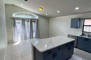 2010 SE 14th St, Homestead, FL 33035 - Photo 14