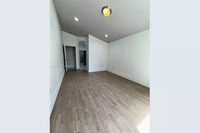 2010 SE 14th St #0, Homestead, FL 33035 - Photo 8