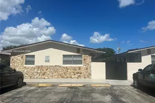 916 SW 10th St, Hallandale Beach, FL 33009 - Photo 4