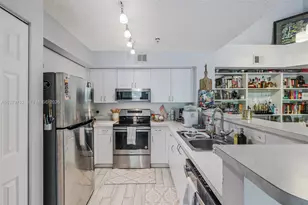 12172 St.Andrews Pl, Miramar, FL 33025 - Photo 18