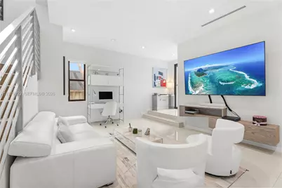 3276 Day Ave #3276, Miami, FL 33133 - Photo 2