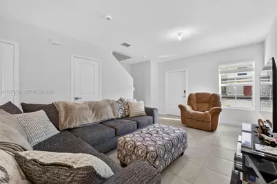 476 NE 4th Ln, Florida City, FL 33034 - Photo 8