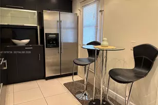 3301 N Country Club Dr, Aventura, FL 33180 - Photo 4