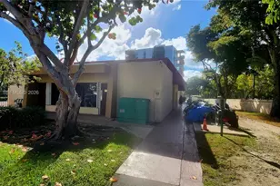 3301 N Country Club Dr, Aventura, FL 33180 - Photo 22