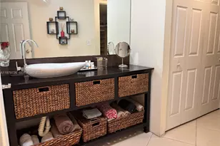 3301 N Country Club Dr, Aventura, FL 33180 - Photo 14