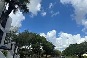 200 Lakeview Dr, Weston, FL 33326 - Photo 32