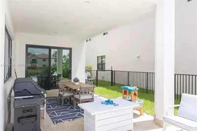 11826 SW 13th Ct, Pembroke Pines, FL 33025 - Photo 12