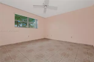 8345 Sunrise Lakes Blvd, Sunrise, FL 33322 - Photo 10